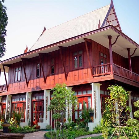 Baan Lhang Wangh บ้านหลังวัง Phitsanulok Dış mekan fotoğraf
